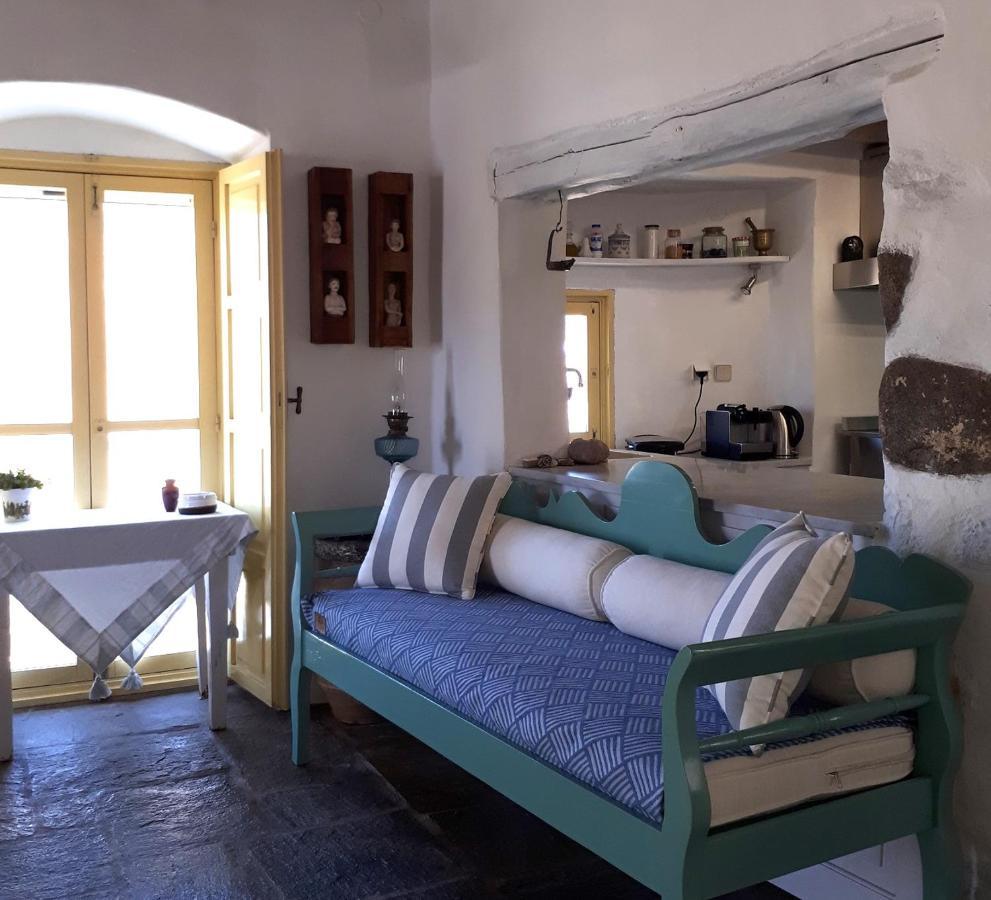 Vakantiehuis Open Space House At The Castle Of Chora, *
